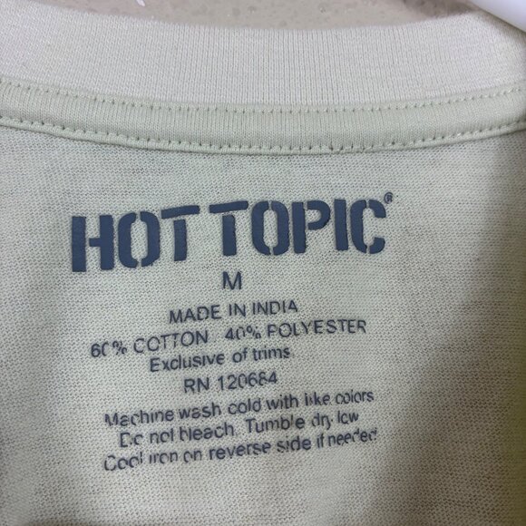 Hot Topic Butterfly Insect Tee Size Medium Rolled Sleeve Crew Neck  Cottagegoth - Picture 5 of 7